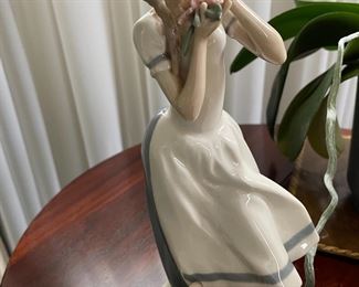 Lladro figurine