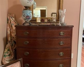 Mahogany chest of drawers