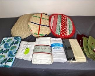 Placemats, NEW Flour Sacks NEW pillow cases