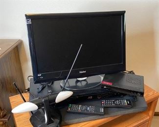 Hailer 22" LED LCD TV, Sony Blu-Ray/DVD Player and more
