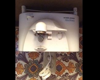 Black and Decker Electric Can Opener