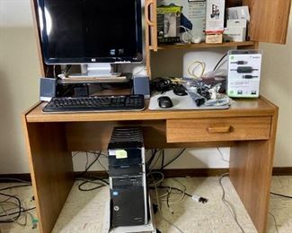 HP Envy Phoenix h9 PC Series Tower, HP w2007 Monitor and Computer Accessories with Desk