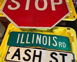 METAL STOP 🛑 sign & STREET Signs
