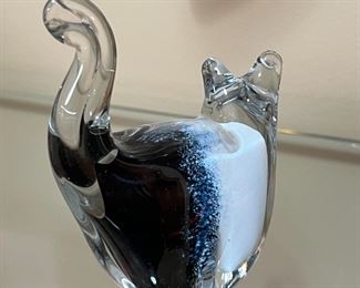 Larson Crystal Cat Paperweight Art Glass	3.5 inches high.	
