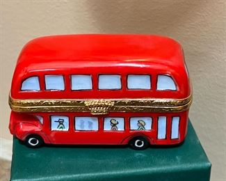Artoria Limoges London Double Decker Bus Trinket Box Limited Edition in Box	1.75 inches high	
