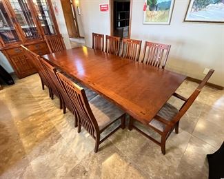 11pc Dining Set Table & Chairs Broyhill Artisan Ridge Mission Arts and Crafts	Table: 30 x 44 x 72-90-108in	
