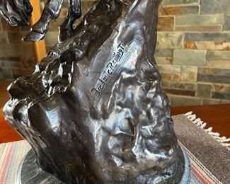 Large Frederic Remington Mountain Man Bronze Statue Sculpture	29 x 12 x 20in	HxWxD
