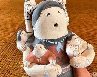  Navajo Storyteller Figure Lavinia L Yazzie Native American Ceramic Pueblo Pottery 	4 inches high	
