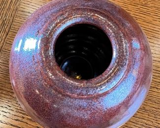 Studio Pottery Ceramic Bear Top Pot	7.25 inches high.	
