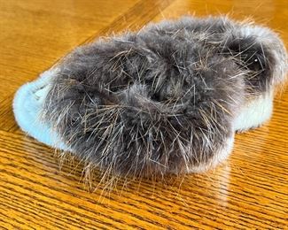 Inuit Fur Shoes Slippers Moccasins KIds	7 inches long	
