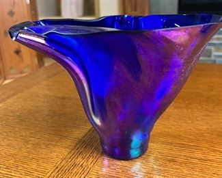 Studio Glass Iridescence Wave Vase Art	7 inches high	
