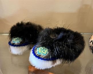 Inuit Alaska Seal Skin Baby Slippers 	4 inches long	

