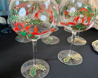 8pc Christmas Hand Painted Royal Danube Crystal Wine Glasses	8.5 x 3.25in Diameter at opening .	
