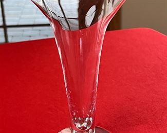 Orrefors Anne Nilsson Crystal Vase Signed Numbered Clear Art Glass Chanterelle	7.5 x 4.5 x 4.5in	HxWxD

