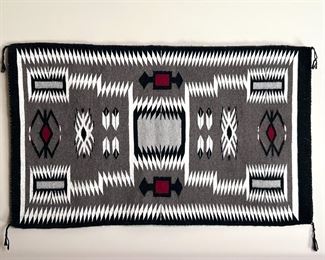 Vintage Navajo Crystal Storm Pattern Rug	26 x 44.5in	
