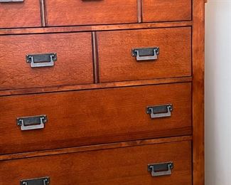 Chest Dresser Broyhill Artisan Ridge Mission Arts and Crafts Hill 4078-240	55x42x18.25in	HxWxD

