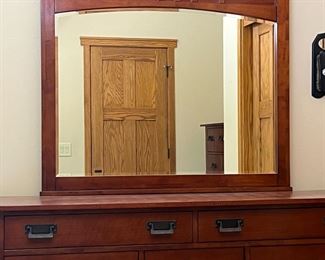Long Dresser & Mirror Broyhill Artisan Ridge Mission Arts and Crafts 9 Drawer  	Dresser: 39x66x18in<BR>Mirror : 42 x 48 x2.5in	HxWxD
