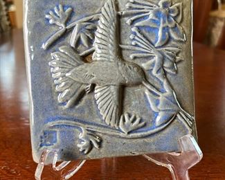 Hummingbird Tile Studio Art WOLF	5.5 x 5.5	
