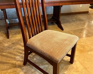 11pc Dining Set Table & Chairs Broyhill Artisan Ridge Mission Arts and Crafts	Table: 30 x 44 x 72-90-108in	
