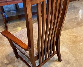 11pc Dining Set Table & Chairs Broyhill Artisan Ridge Mission Arts and Crafts	Table: 30 x 44 x 72-90-108in	
