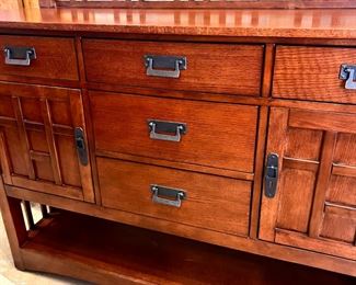Sideboard Broyhill Artisan Ridge Mission Arts and Crafts 4078-514 48 x 62 x 20in	HxWxD
