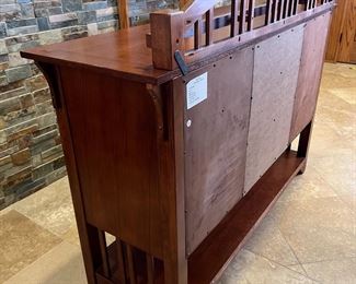 Sideboard Broyhill Artisan Ridge Mission Arts and Crafts 4078-514 48 x 62 x 20in	HxWxD
