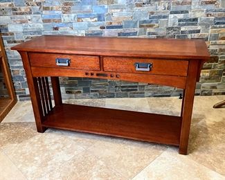 Sofa Table Broyhill Artisan Ridge Mission Arts and Crafts 4078-009 	30.25 x 54 x 18.	HxWxD

