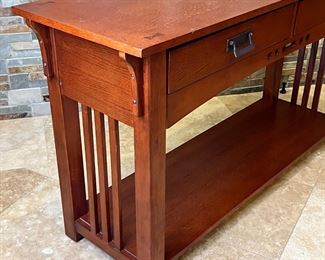 Sofa Table Broyhill Artisan Ridge Mission Arts and Crafts 4078-009 	30.25 x 54 x 18.	HxWxD

