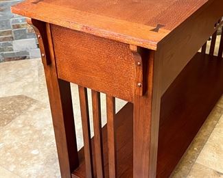 Sofa Table Broyhill Artisan Ridge Mission Arts and Crafts 4078-009 	30.25 x 54 x 18.	HxWxD
