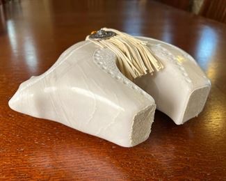 Large Carved Stone Zuni Bear Sculpture Native American 	7.5 x 9.5 x 3.5in	
