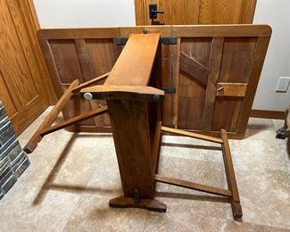 Antique Oak Arts & Crafts Drop Leaf Gate leg Table 	30 x 36 x 13.5–61in	HxWxD
