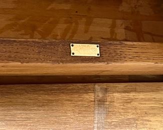 Antique Oak Arts & Crafts Drop Leaf Gate leg Table 	30 x 36 x 13.5–61in	HxWxD
