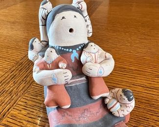  Navajo Storyteller Figure Lavinia L Yazzie Native American Ceramic Pueblo Pottery 	4 inches high	

