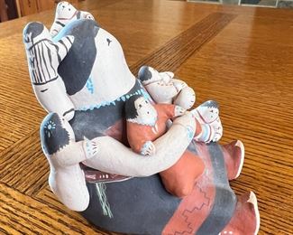  Navajo Storyteller Figure Lavinia L Yazzie Native American Ceramic Pueblo Pottery 	4 inches high	
