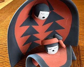 Hopi Zuni PB Shebola 3pc Pottery Nativity PATRICIA BAXTER Native American 	5.5 x 6.5in	
