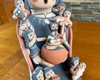 LARGE Jemez Linda Lucero Fragua Storyteller Figure Native American Pottery 	10.5 x 5 x 8in	HxWxD
