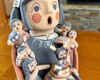 LARGE Jemez Linda Lucero Fragua Storyteller Figure Native American Pottery 	10.5 x 5 x 8in	HxWxD
