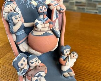 LARGE Jemez Linda Lucero Fragua Storyteller Figure Native American Pottery 	10.5 x 5 x 8in	HxWxD
