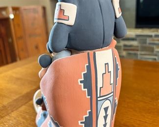 LARGE Jemez Linda Lucero Fragua Storyteller Figure Native American Pottery 	10.5 x 5 x 8in	HxWxD
