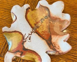 Signed Studio Pottery Maple Leaf	5.5 x 7in	
