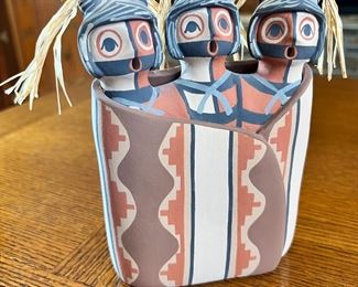 Jemez Linda Lucero Fragua Trio Figure Native American Pottery 	7 x 5.5 x 2in	HxWxD
