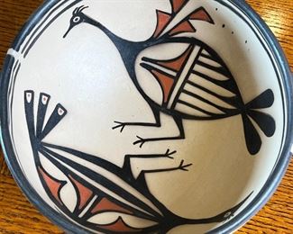 Santo Domingo Kewa Robert Tenorio Pottery Bowl Native American 	4 x 8in diameter	
