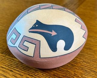 Angelina Medina Acoma/Zia/Zuni Seed Pot Native American Pottery	3.5 x 5.5 diameter.	
