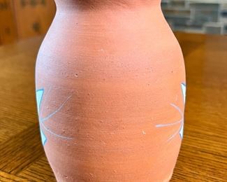Thelma Toehay Chapman&nbsp;Kiowa Pottery Vase Native American	4.25 x 3 diameter at opening	
