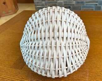 Ribbed Melon Basket ORION	7 x 8 x 9in	HxWxD
