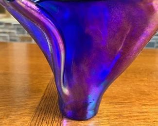 Studio Glass Iridescence Wave Vase Art	7 inches high	
