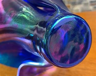 Studio Glass Iridescence Wave Vase Art	7 inches high	
