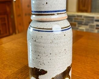 Cherokee Mel Cornshucker Stoneware Bear Bottle Vase Cup Native American 	8.75 inches high.	
