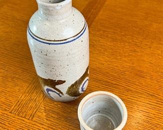 Cherokee Mel Cornshucker Stoneware Bear Bottle Vase Cup Native American 	8.75 inches high.	
