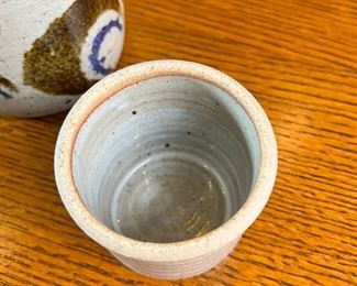 Cherokee Mel Cornshucker Stoneware Bear Bottle Vase Cup Native American 	8.75 inches high.	
